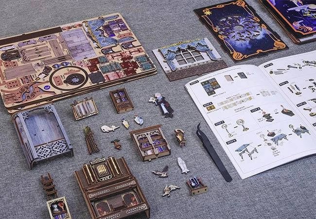 Hands Craft Diy Book Nook Kit: Nebula Common Room With Dust Cover