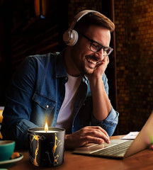 La Cadeau Scented Candle for Home Floral White Peach Scented Soy Candle 7oz