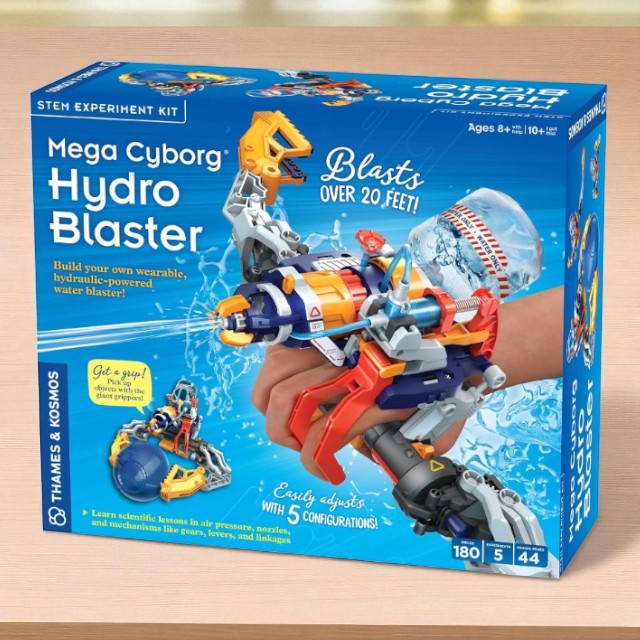 Thames & Kosmos Mega Cyborg Hydro Blaster
