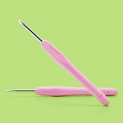 The Woobles Beginner Crochet Kit | Andre the Skunk