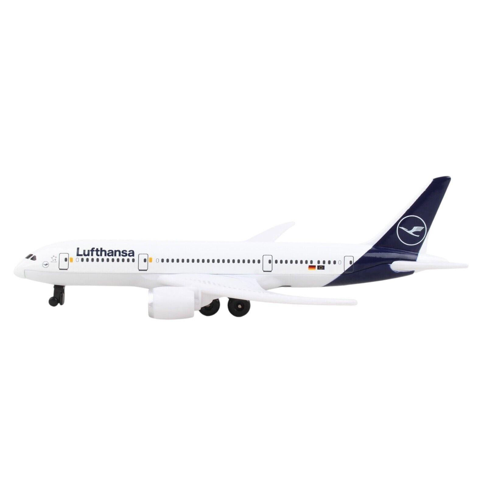 Daron Planes Boeing 787 Airplane | Lufthansa