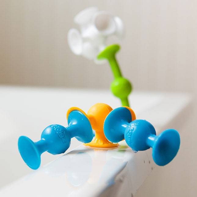 Fat Brain Toys Squigz Starter 24 Piece Set