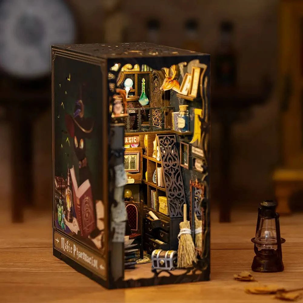 Hands Craft Diy Book Nook Kit: Magic Pharmacist With Dust Cover