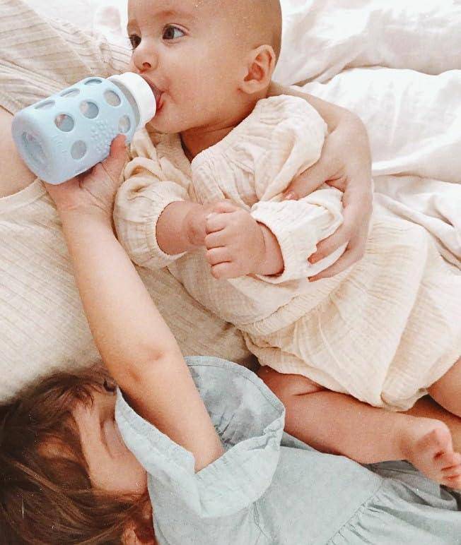 Lifefactory Glass Baby Bottles with Silicone Protection - 4-Pack, 4 oz Each Bottle (2- Blanket & 2- Lavender)
