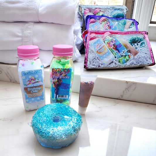 garb2ART Birthday Cake Bath Bomb And Fizz Gift Set